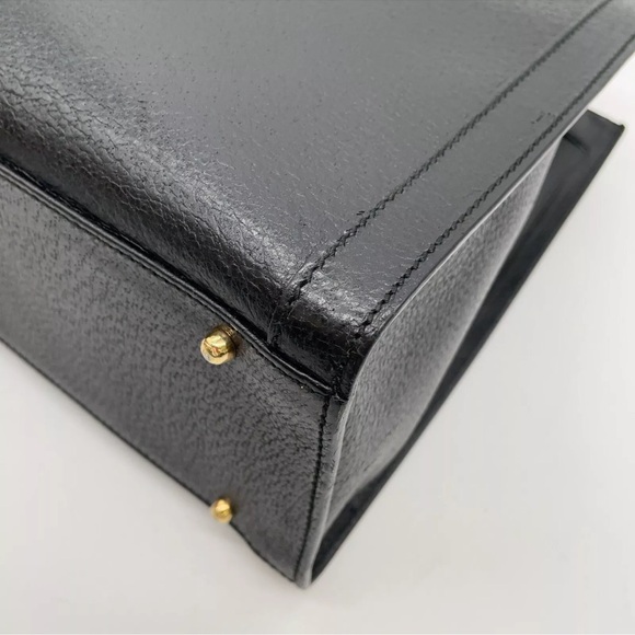 Authentic Vintage Gucci Bamboo Black Leather HandBag “Diana bag” inside peeling - Picture 13 of 17